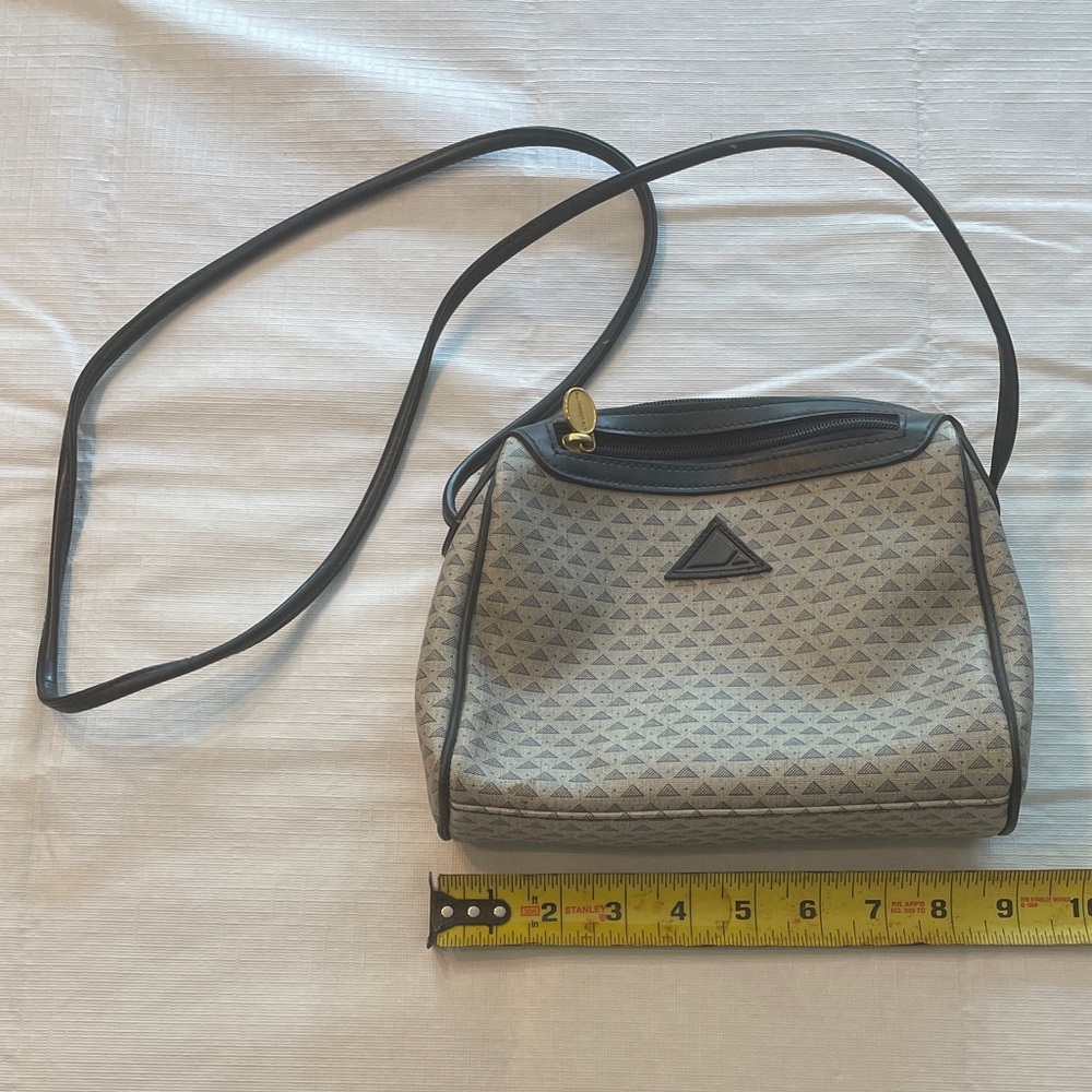 Liz Claiborne Black and Gray Women's Bag